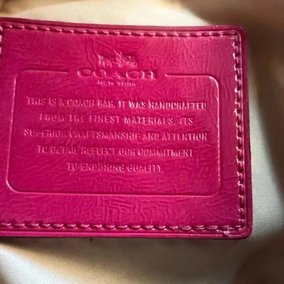 Coach Getaway Signature Shoulder Bag - Pink Nylon Crossbody 9x10 - Picture 11 of 14